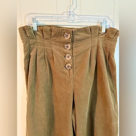 C&V Chelsea & Violet High Waist Green Paper Bag Crop Pants, Size 27 - Picture 3 of 7